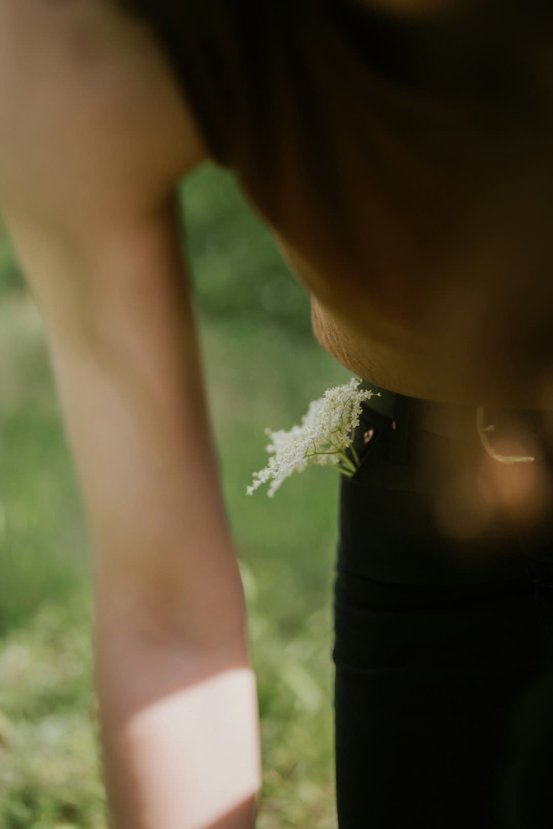 邓超现身南昌买一毛钱奶奶凉菜 夸奶奶“像花儿相同年青”